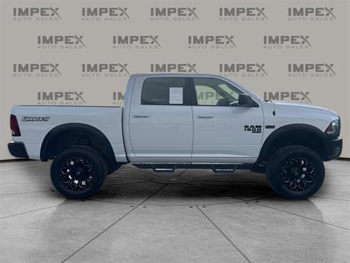 2019 RAM 1500 Classic Warlock Crew Cab 4x4 5'7' Box