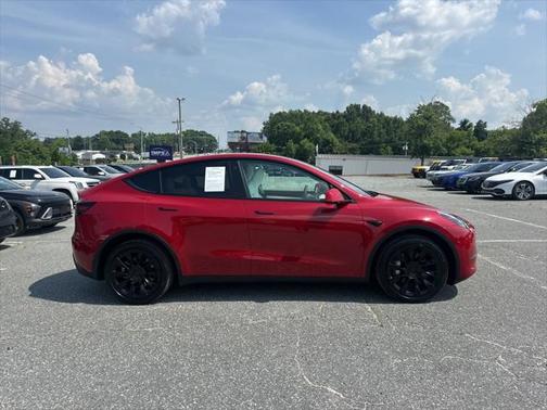 2022 Tesla Model Y Long Range Dual Motor All-Wheel Drive