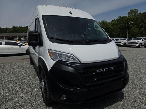 Bright White Clearcoat 2026 RAM ProMaster 2500 Tradesman