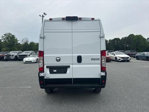 2025 RAM ProMaster 2500 Tradesman