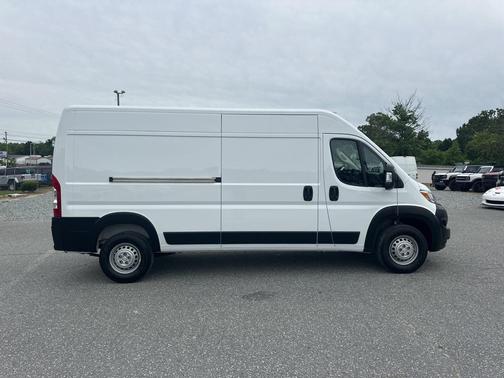 2025 RAM ProMaster 2500 Tradesman