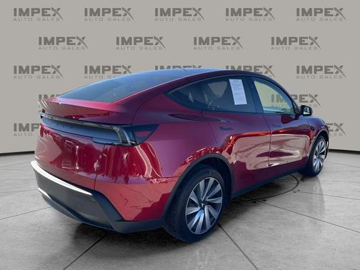 2026 Tesla Model Y Standard Rear-Wheel Drive