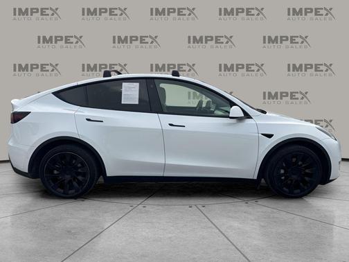2022 Tesla Model Y Long Range Dual Motor All-Wheel Drive