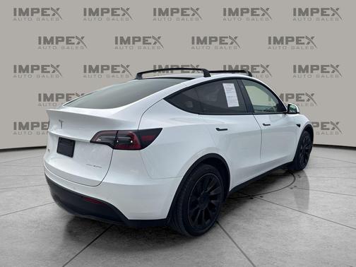 2022 Tesla Model Y Long Range Dual Motor All-Wheel Drive