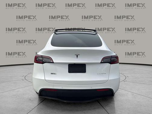 2022 Tesla Model Y Long Range Dual Motor All-Wheel Drive