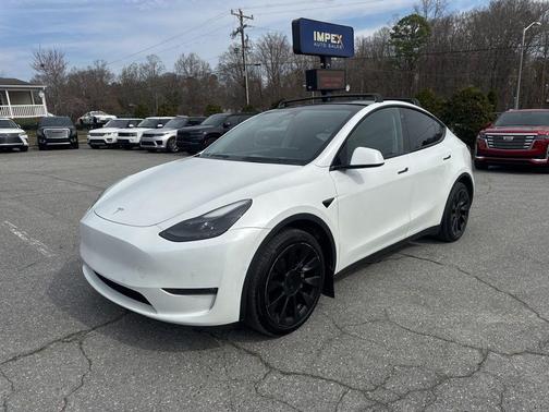 2022 Tesla Model Y Long Range Dual Motor All-Wheel Drive
