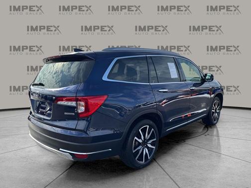 2019 Honda Pilot Touring 8-Passenger