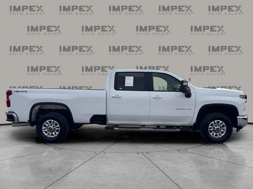 Summit White 2025 Chevrolet Silverado 2500 LT