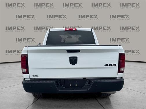 2023 RAM 1500 Classic Warlock Crew Cab 4x4 5'7' Box