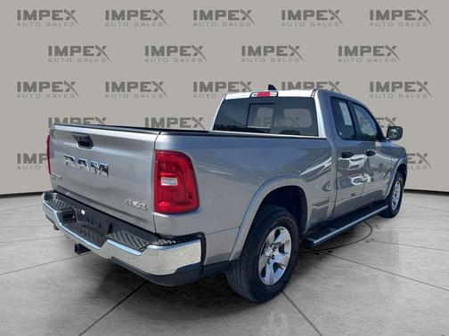 Billet Silver Metallic Clearcoat 2025 RAM 1500 Big Horn/Lone Star