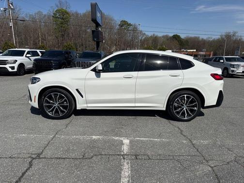 2022 BMW X4 xDrive30i