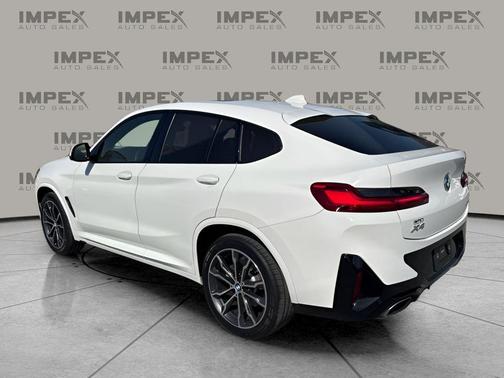2022 BMW X4 xDrive30i