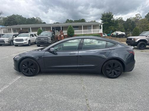 2024 Tesla Model 3 Long Range