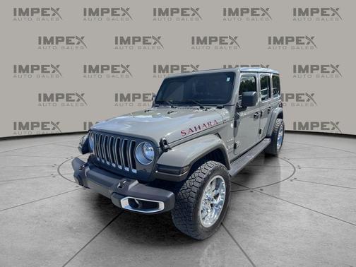 Sting-Gray Clearcoat 2020 Jeep Wrangler Unlimited Sahara
