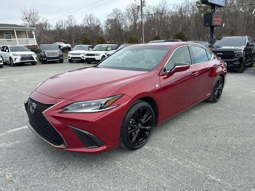 2022 Lexus ES 300h F SPORT