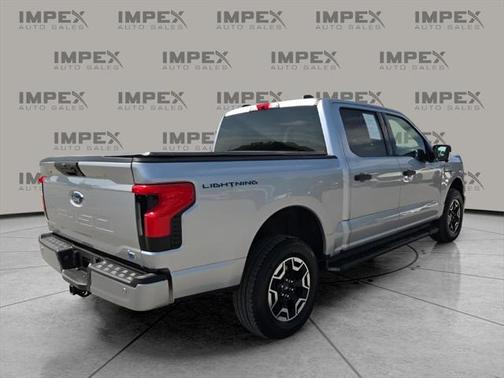 2023 Ford F-150 Lightning XLT