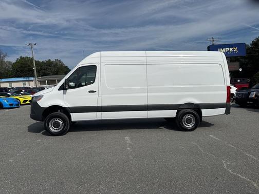 2025 Mercedes-Benz Sprinter 2500 High Roof