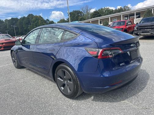 2023 Tesla Model 3 Standard Range