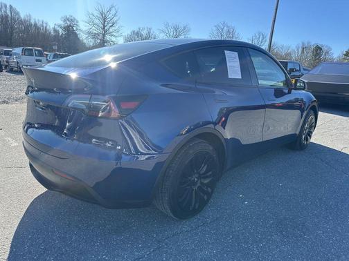 2024 Tesla Model Y Long Range Dual Motor All-Wheel Drive