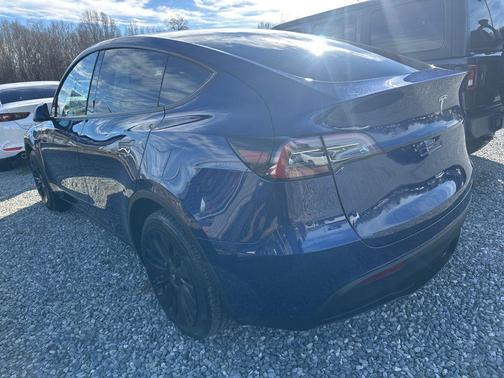 2024 Tesla Model Y Long Range Dual Motor All-Wheel Drive