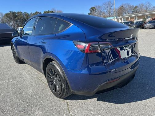 2024 Tesla Model Y Long Range Dual Motor All-Wheel Drive