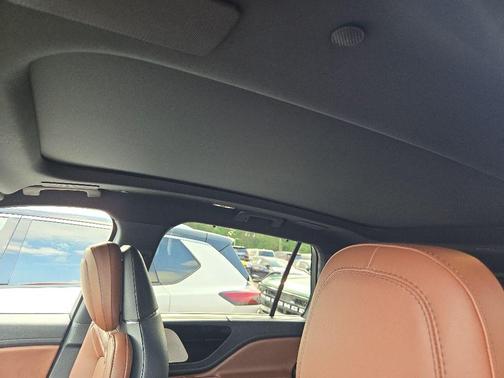 RED CARPET MET TC 2025 Lincoln Aviator Reserve AWD