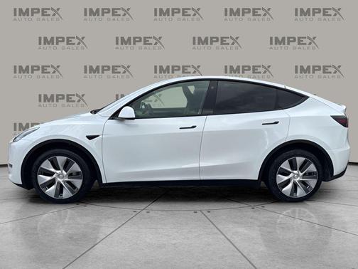 2022 Tesla Model Y Long Range Dual Motor All-Wheel Drive