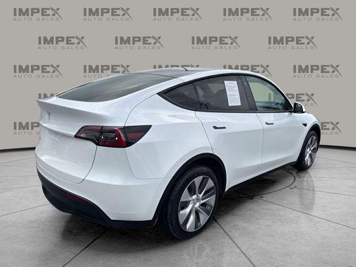 2022 Tesla Model Y Long Range Dual Motor All-Wheel Drive