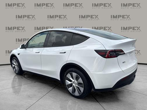 2022 Tesla Model Y Long Range Dual Motor All-Wheel Drive