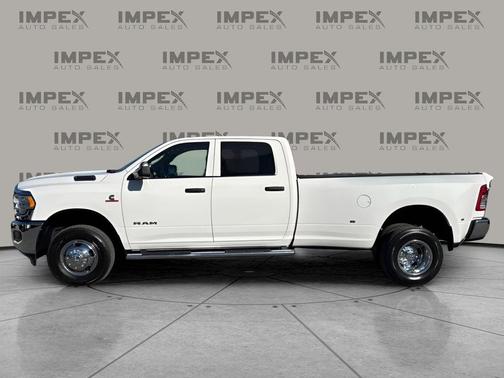 2020 RAM 3500 Tradesman Crew Cab 4x4 8' Box