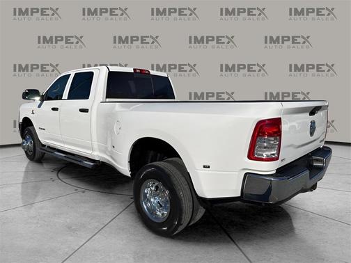 2020 RAM 3500 Tradesman Crew Cab 4x4 8' Box