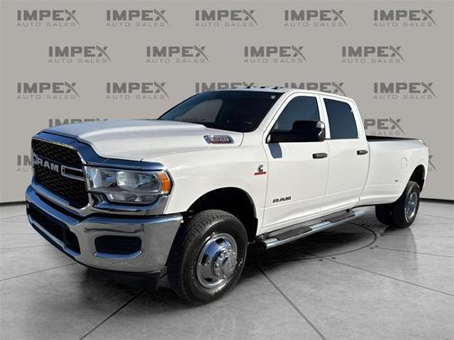 2020 RAM 3500 Tradesman Crew Cab 4x4 8' Box