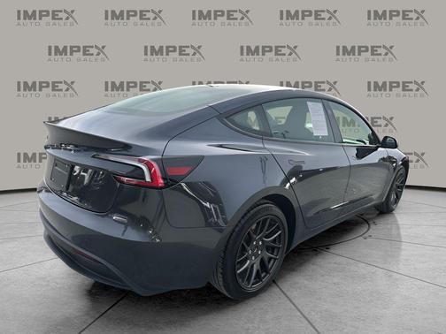 2025 Tesla Model 3 Long Range