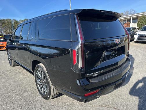 2023 Cadillac Escalade ESV Sport Platinum