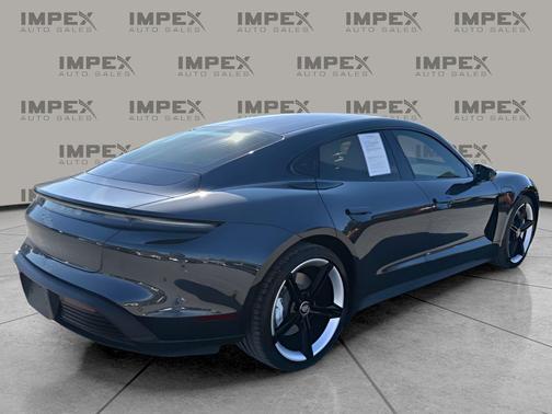 2022 Porsche Taycan Base