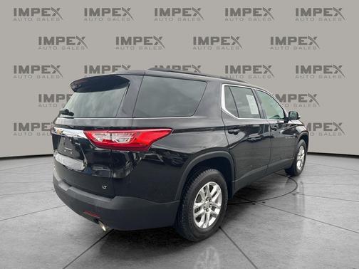 2021 Chevrolet Traverse LT Cloth