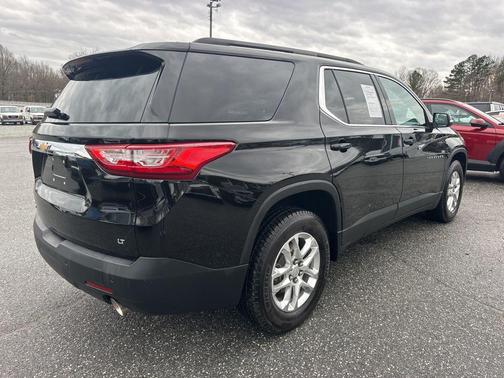 2021 Chevrolet Traverse LT Cloth