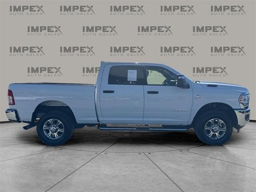 2023 RAM 2500 Big Horn Crew Cab 4x4 6'4' Box