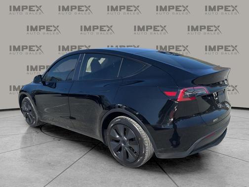 2025 Tesla Model Y Long Range Dual Motor Rear-Wheel Drive
