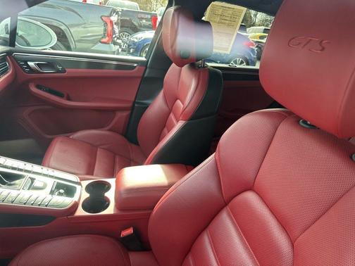 White 2021 Porsche Macan Macan GTS