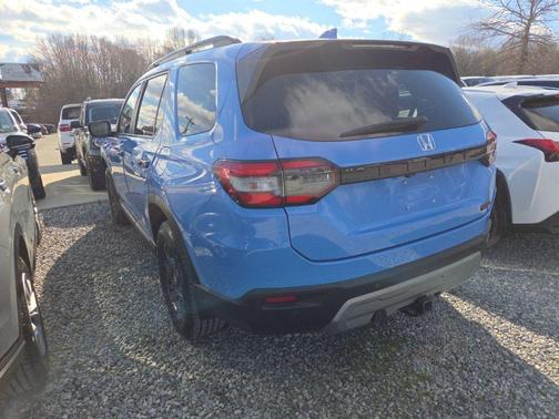 2023 Honda Pilot AWD TrailSport