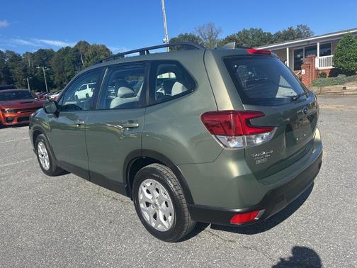 2020 Subaru Forester Base