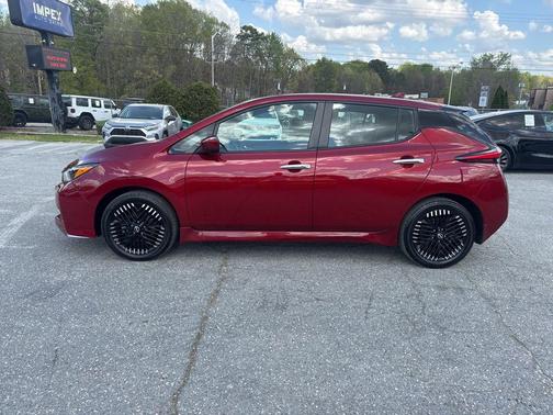 2023 Nissan Leaf SV PLUS 60 kWh