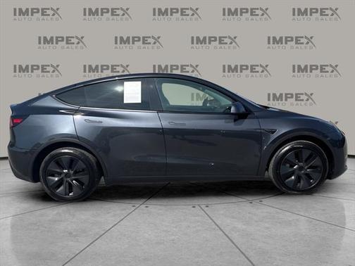 2024 Tesla Model Y Long Range Dual Motor All-Wheel Drive