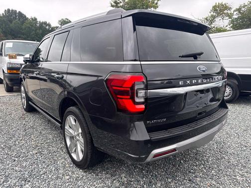 Dark Matter Gray Metallic 2024 Ford Expedition Platinum