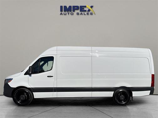 2025 Mercedes-Benz Sprinter 2500 High Roof