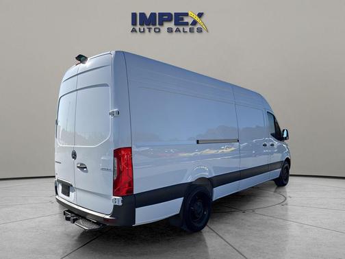 2025 Mercedes-Benz Sprinter 2500 High Roof