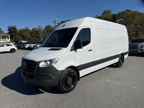 2025 Mercedes-Benz Sprinter 2500 High Roof