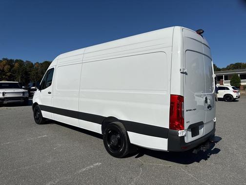 2025 Mercedes-Benz Sprinter 2500 High Roof