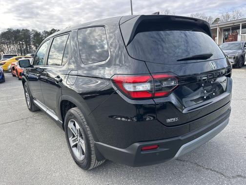 2024 Honda Pilot EX-L 7 Passenger